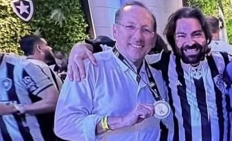 Presidente do Botafogo dispara contra críticos de Textor: ‘Bom sujeito não é’