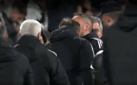 Inspiração em Zidane? Treinador agride técnico interino com cabeçada na Espanha