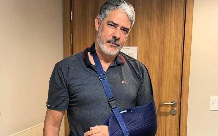 William Bonner sofre acidente e lesiona os dois braços