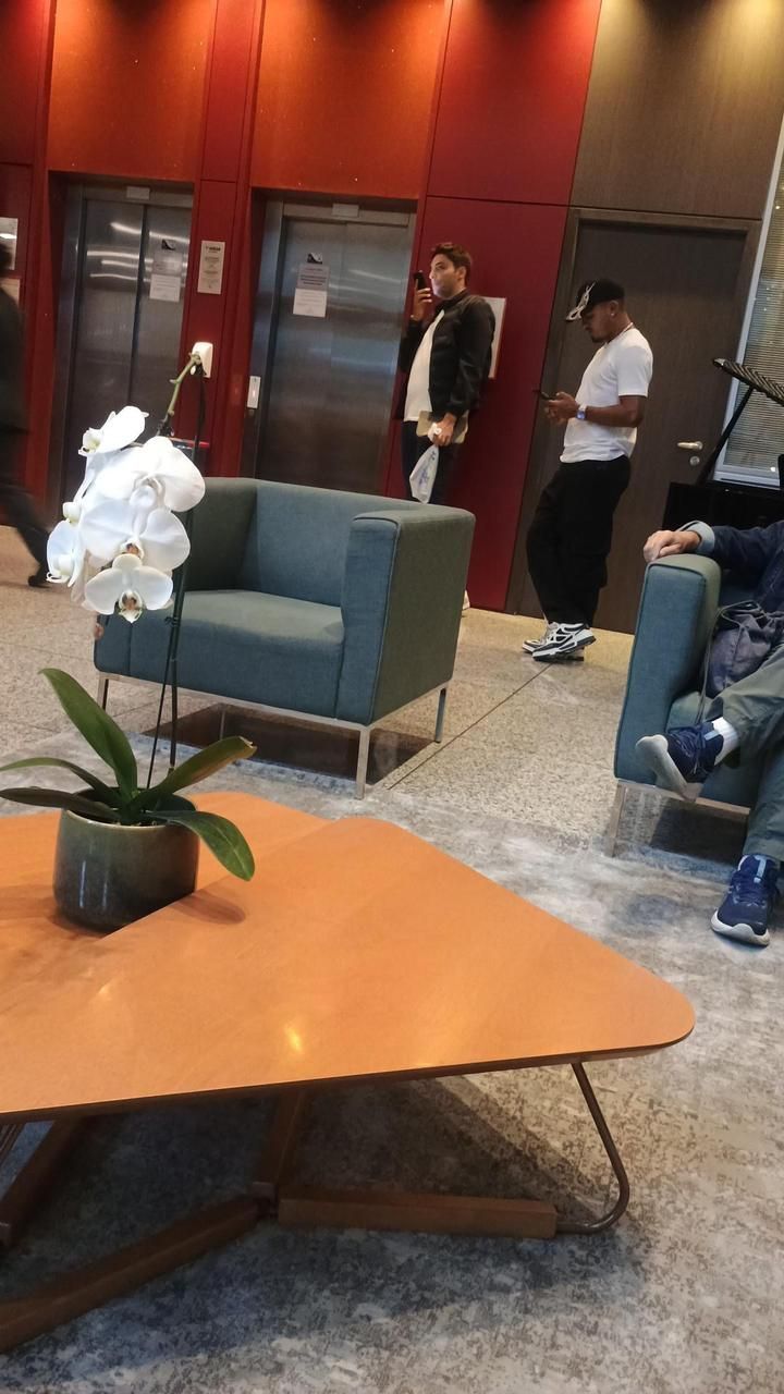 Após exames para assinar com Atlético, Gabriel Menino deixa BH e retorna a São Paulo