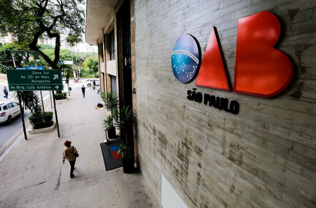 Mandato para ministros do STF divide opiniões em debate