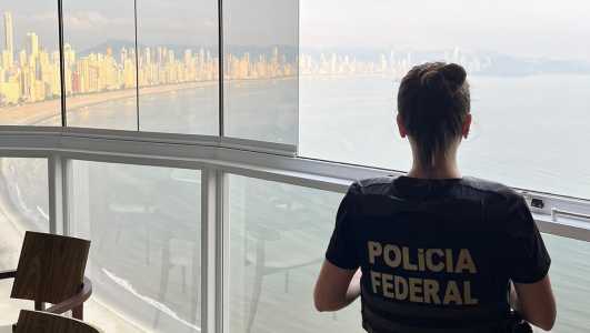 Polícia Federal faz operação contra desvio de R$ 14 milhões no SUS | CNN Brasil