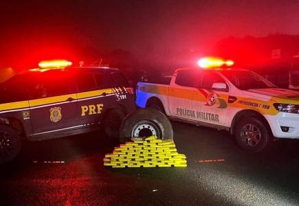 PRF encontra cocaína escondida em carreta com doações para o RS | CNN Brasil