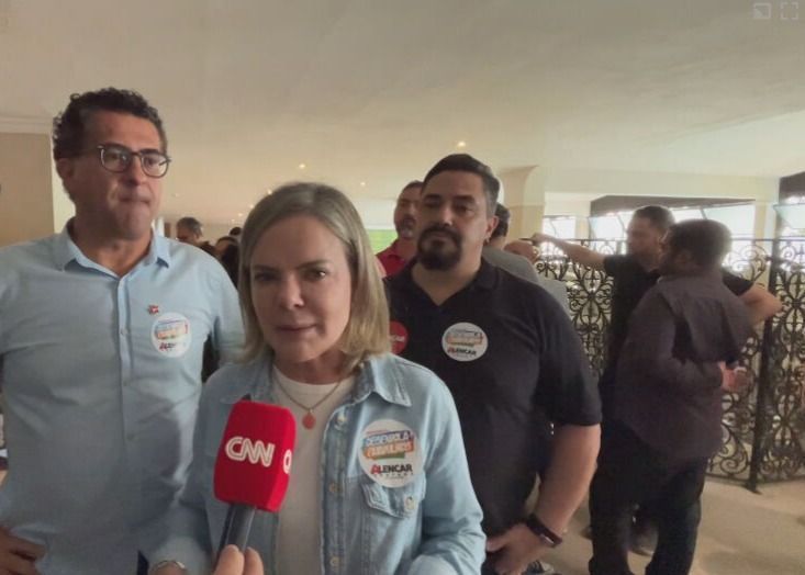 Gleisi diz à CNN que pedido de impeachment é “normal”: “fizemos o tempo todo contra Bolsonaro”