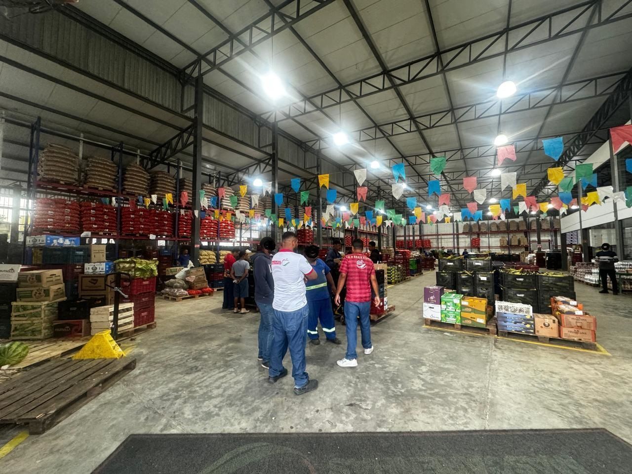Receita Federal e PF fazem operação contra esquema de R$ 100 milhões sonegados com hortifrutis