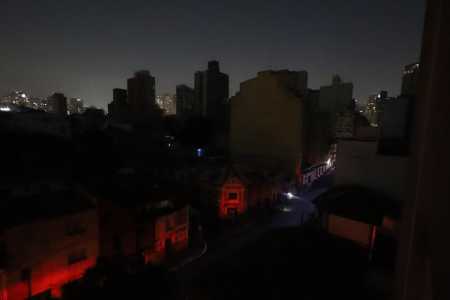 Apagão: centro de SP registra falta de energia elétrica | CNN Brasil