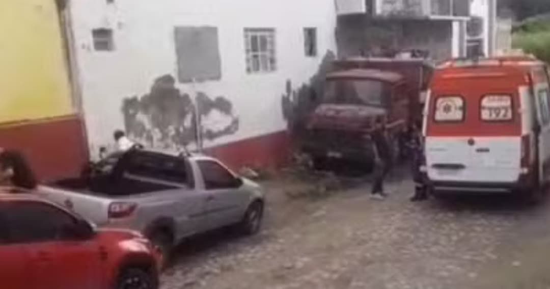 Corpo de mulher é encontrado em cabine de caminhão na Bahia e polícia tem suspeita de feminicídio