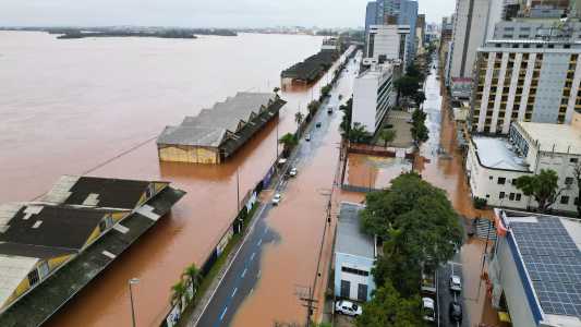 Entenda por que está chovendo tanto no Rio Grande do Sul | CNN Brasil