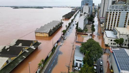 Entenda por que está chovendo tanto no Rio Grande do Sul | CNN Brasil