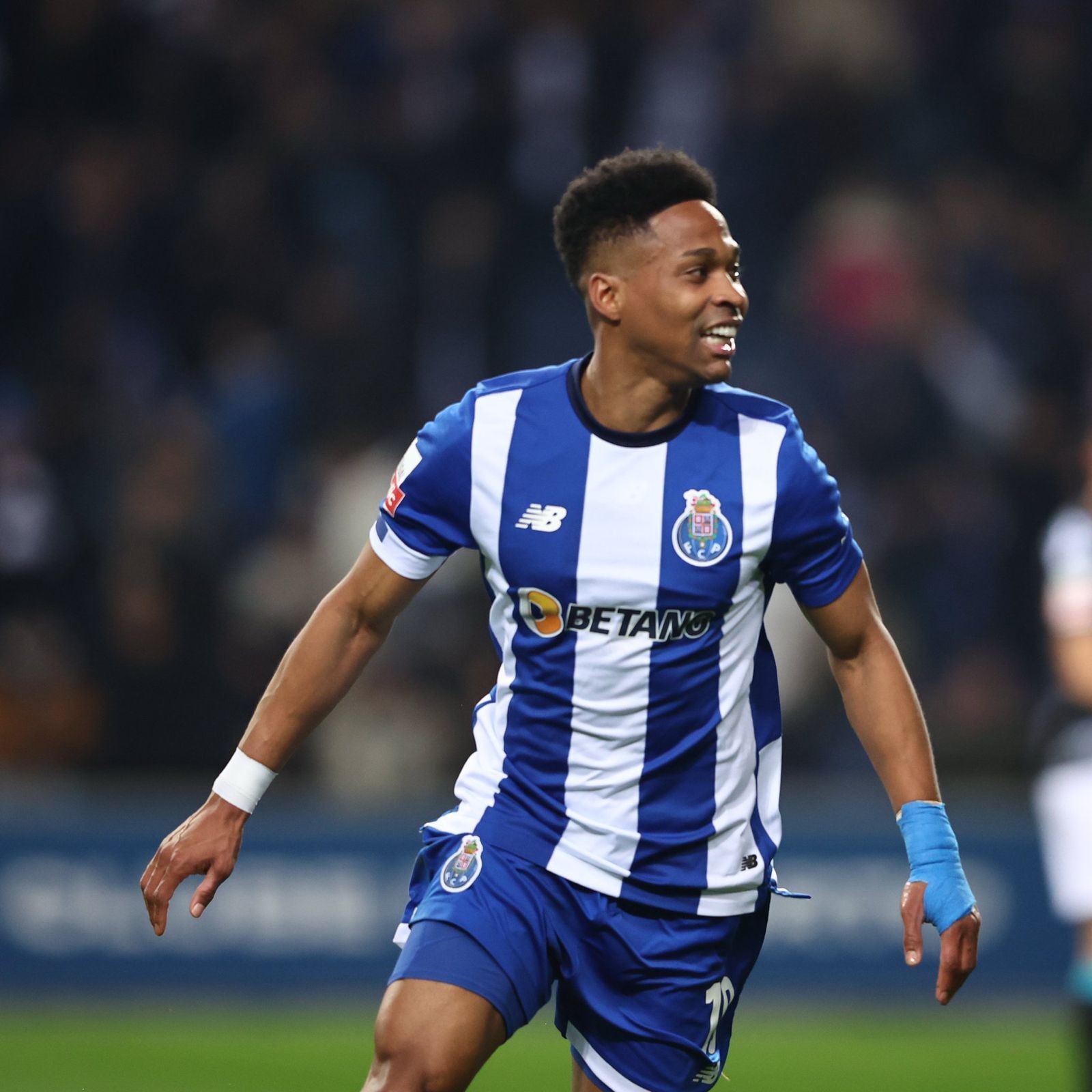 Porto confirma transferência de Wendell e revela valores por joia do São Paulo