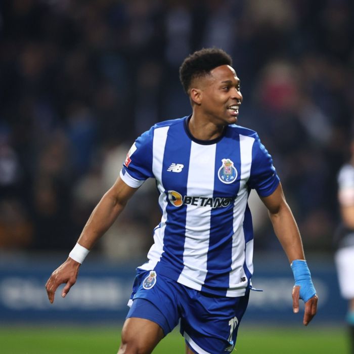 Wendell tem acerto com o São Paulo e depende de liberação do Porto para atuar no clube brasileiro