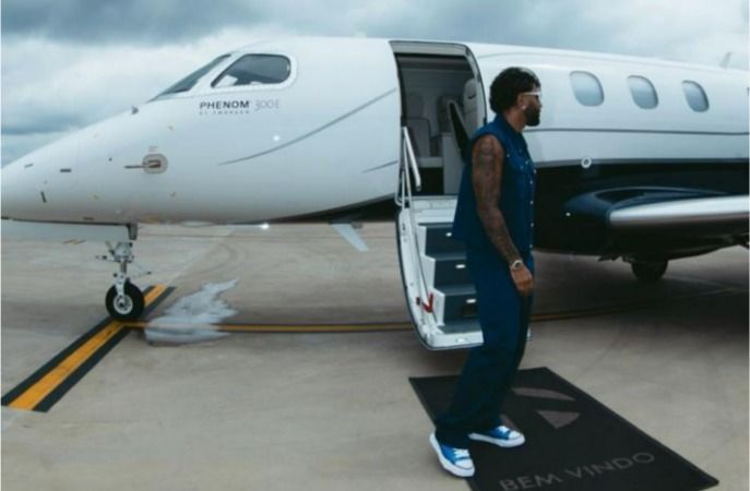 Gabigol chega a BH para mega-apresentação à torcida do Cruzeiro, no Mineirão