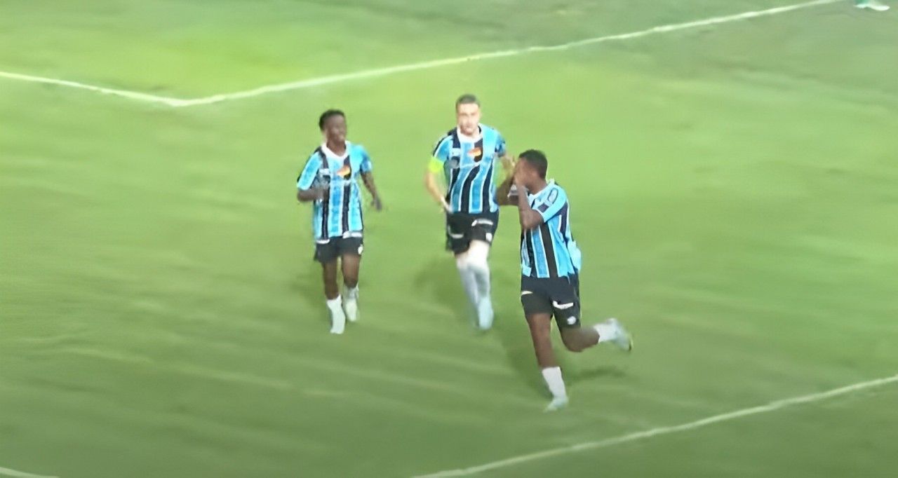 Grêmio domina e estreia na Copinha com goleada