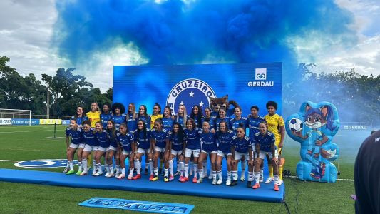 Apresentação do time de futebol feminino do Cruzeiro para 2025