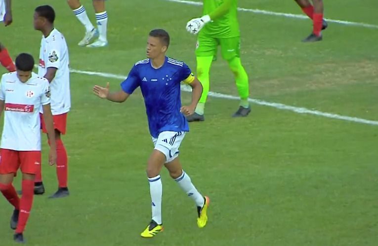 Cruzeiro vence América-RJ nos pênaltis e avança à terceira fase da Copinha