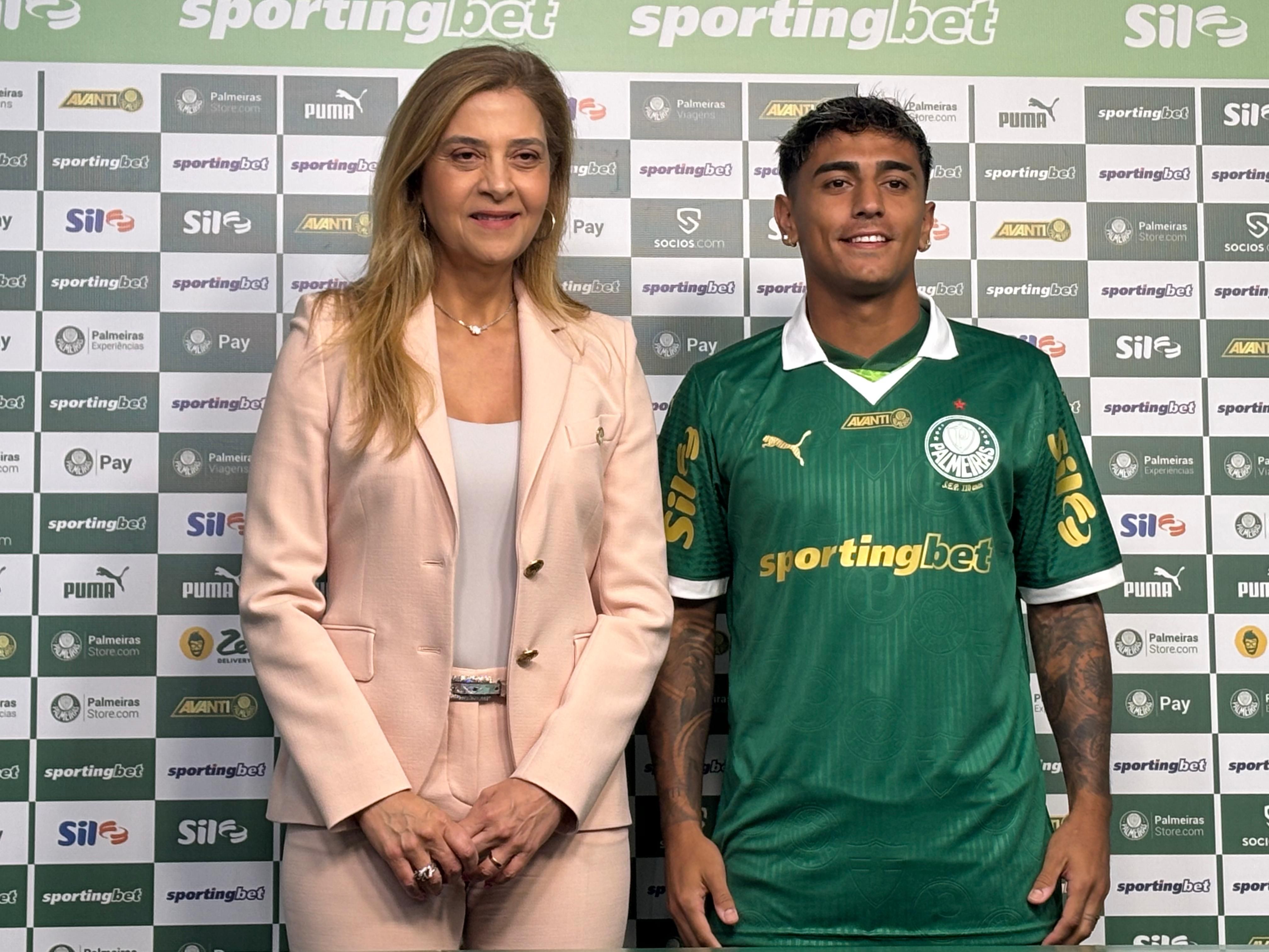 Apresentado, Facundo Torres revela por que escolheu acertar com o Palmeiras