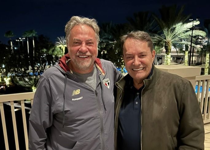 Presidente do São Paulo se encontra com Pedrinho nos EUA e rasga elogios ao dirigente do Cruzeiro