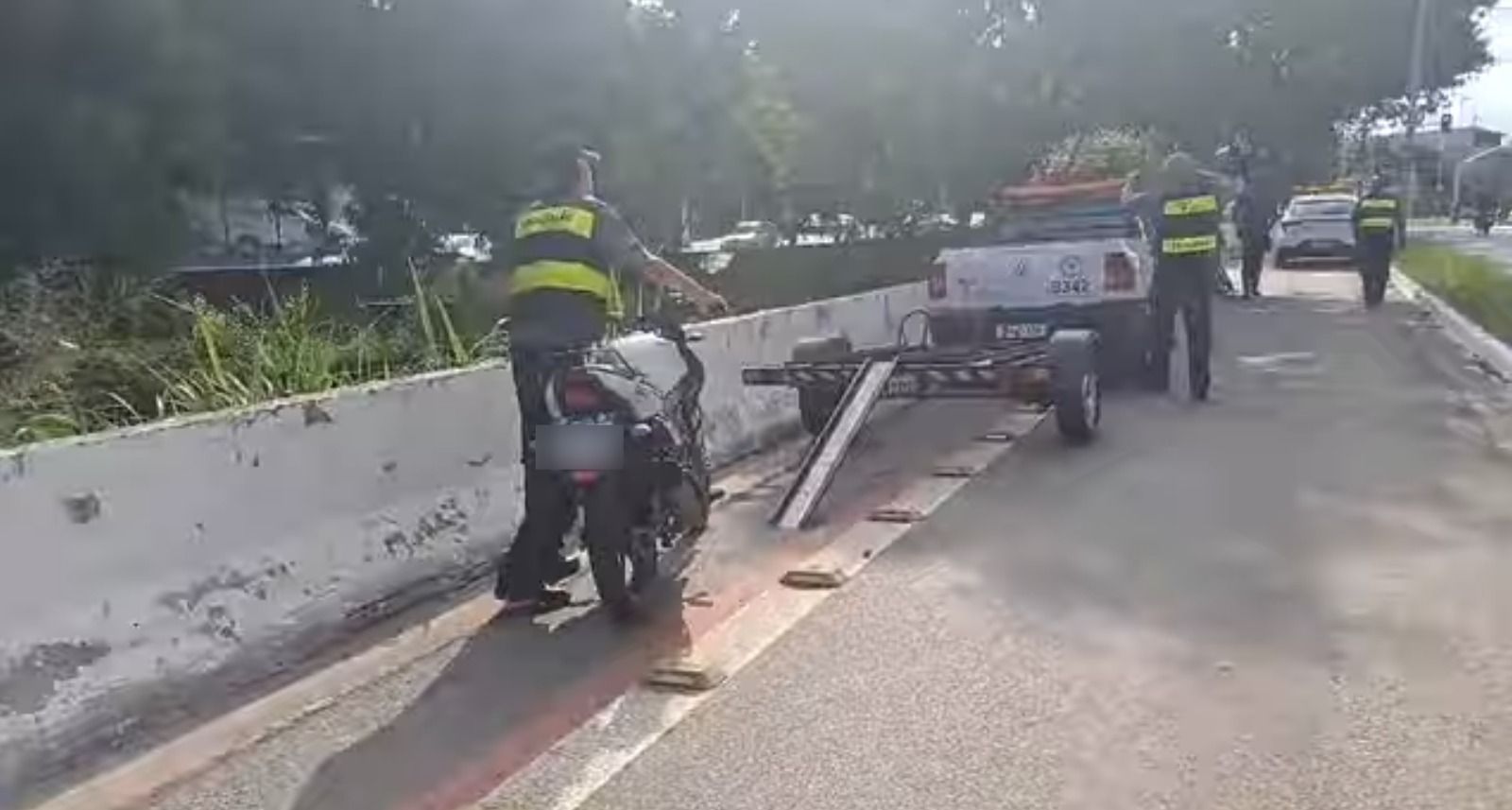 Agentes da Prefeitura de SP apreendem motos da 99 após decisão da Justiça