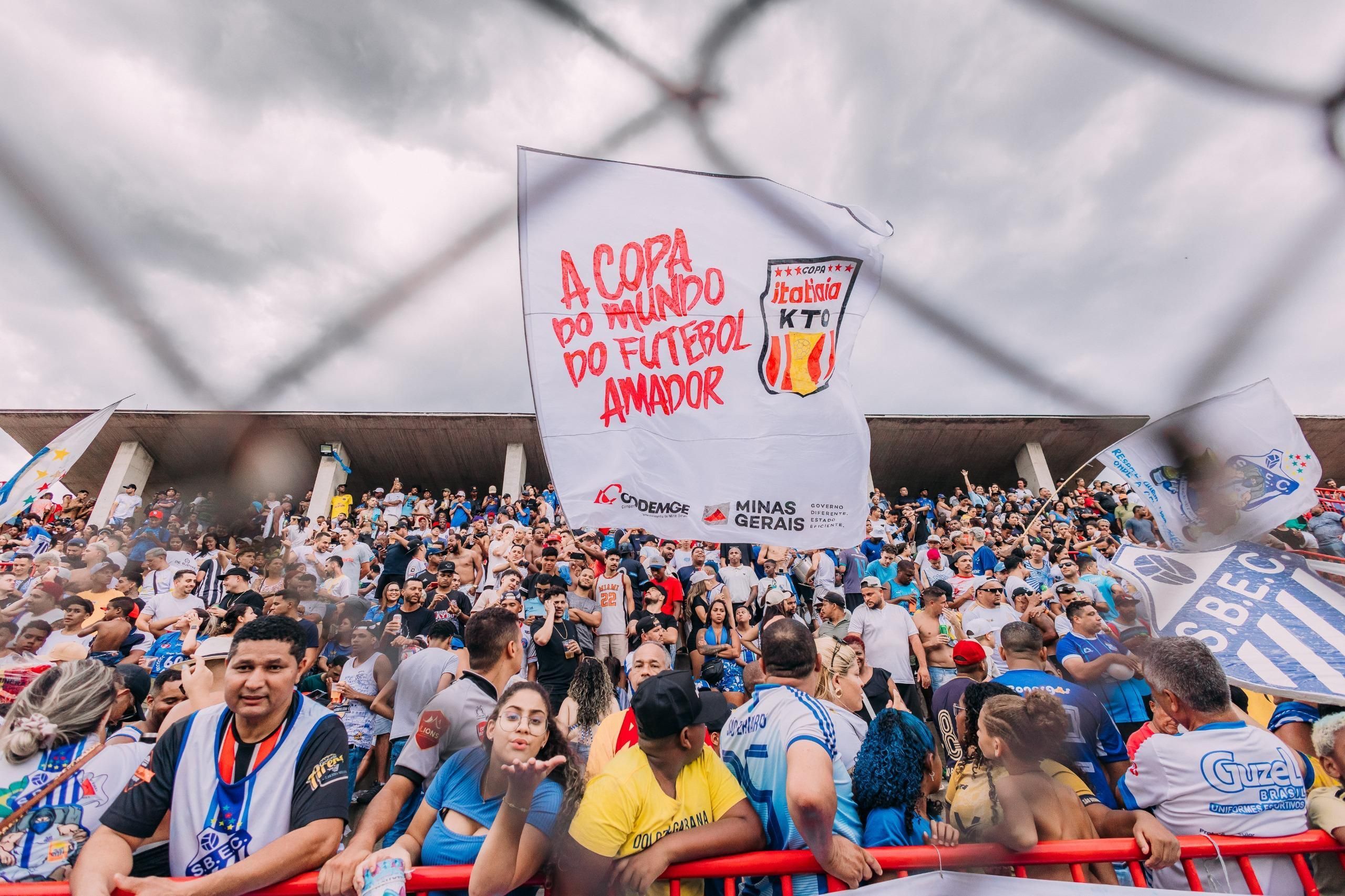 Responsável por mosaicos da Arena MRV prepara festa na final da Copa Itatiaia KTO