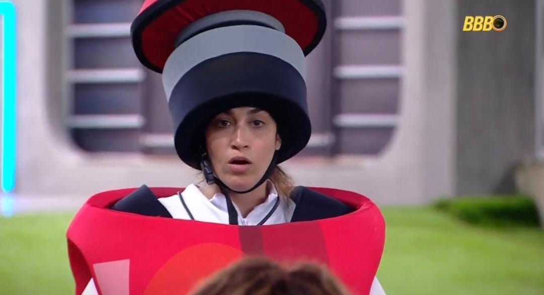 Daniele Hypólito chora com aliados no BBB 25: 'Parece que eu sou horrível'
