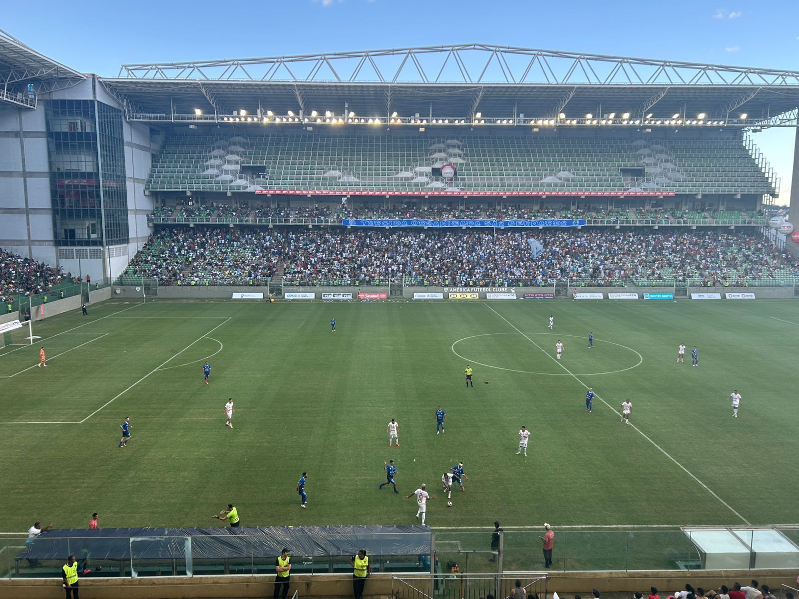 Final da Copa Itatiaia KTO arrecada 30 toneladas de alimentos para doação