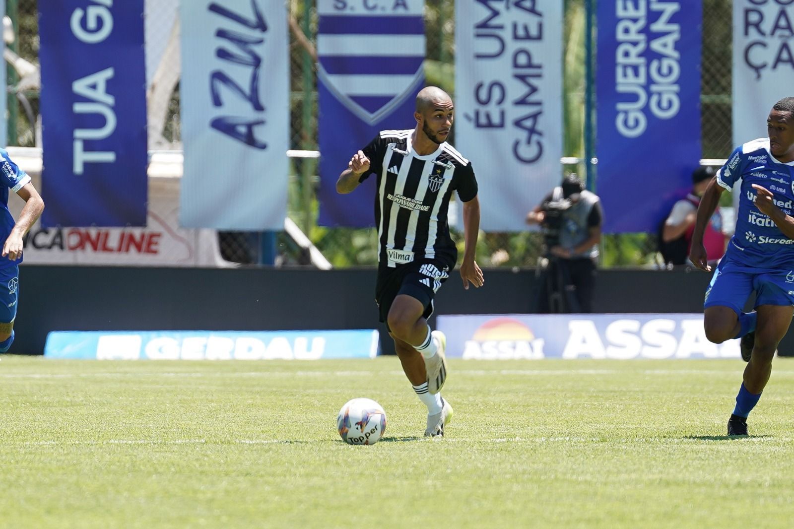 Cria do Atlético diz que realizou sonho após primeiro jogo na equipe principal