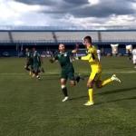Com um a mais e gol de goleiro, Goiás bate o Anápolis no Goiano