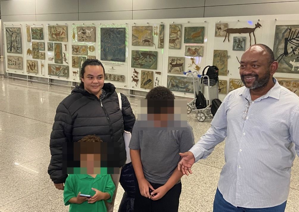 Família com criança autista está entre os deportados dos EUA: ‘Foi uma tortura’