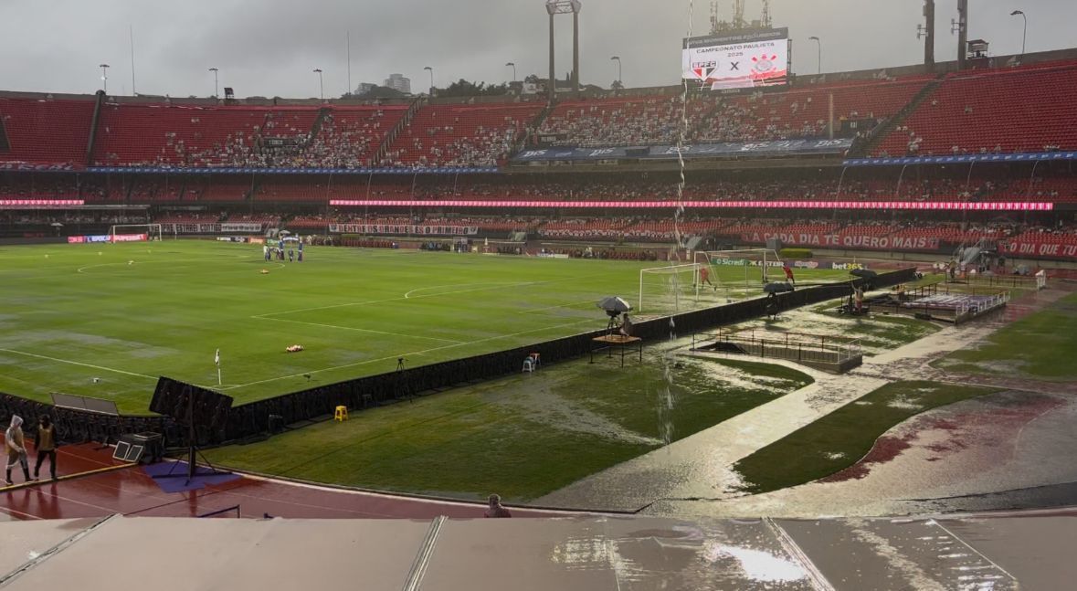 Clássico entre São Paulo e Corinthians é adiado por fortes chuvas
