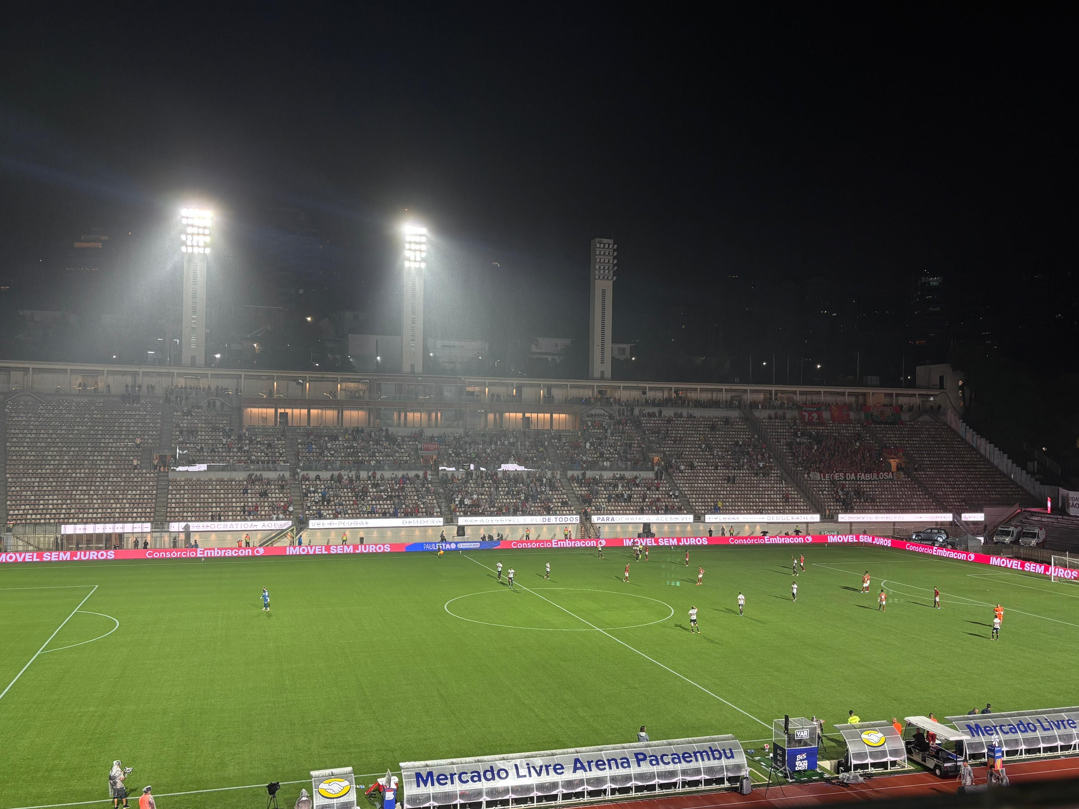 Pacaembu tem duas quedas de luz em jogo entre São Paulo e Portuguesa