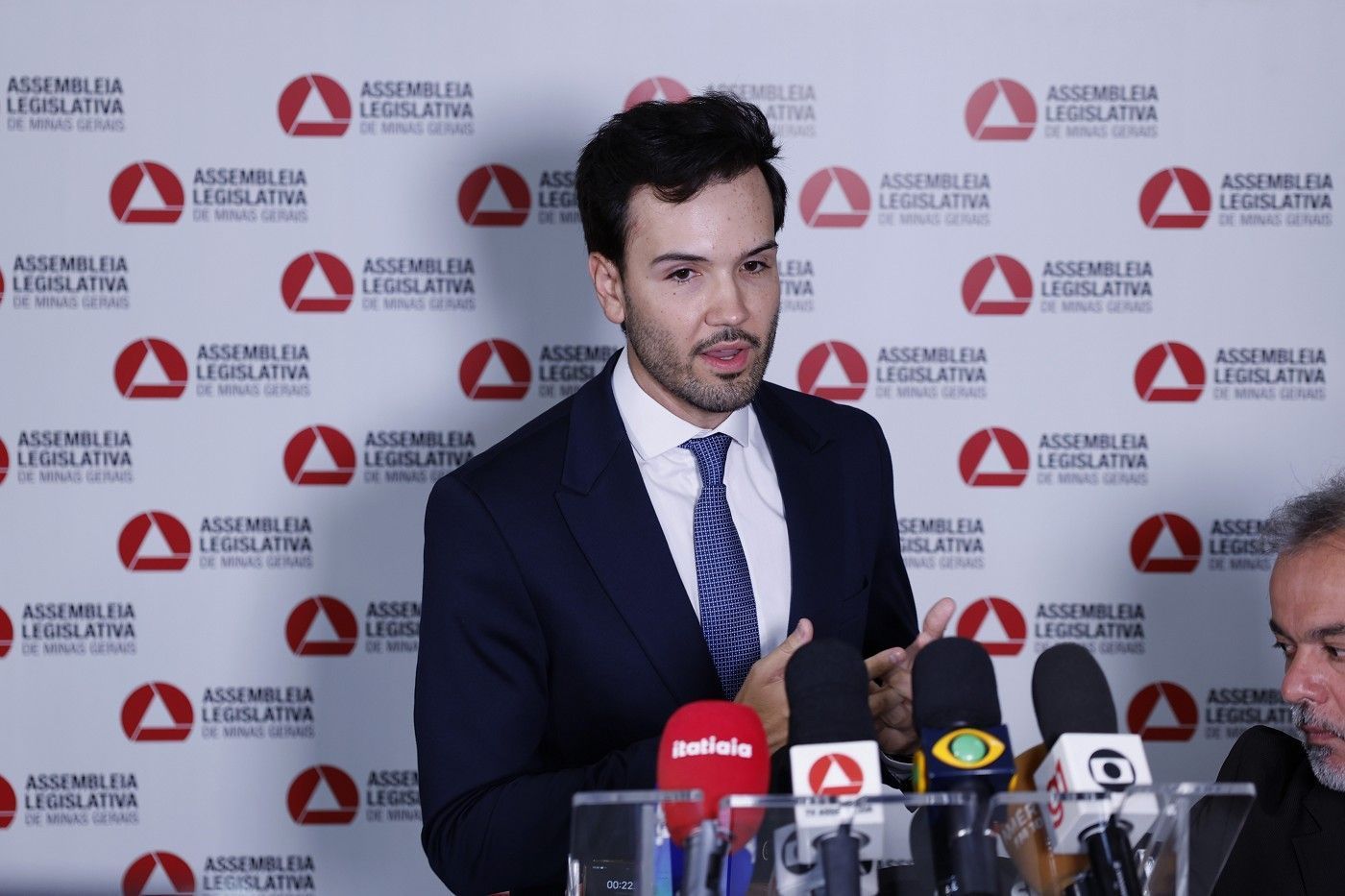 Presidente da ALMG diz que atuará com Zema pra derrubar vetos de Lula no Propag