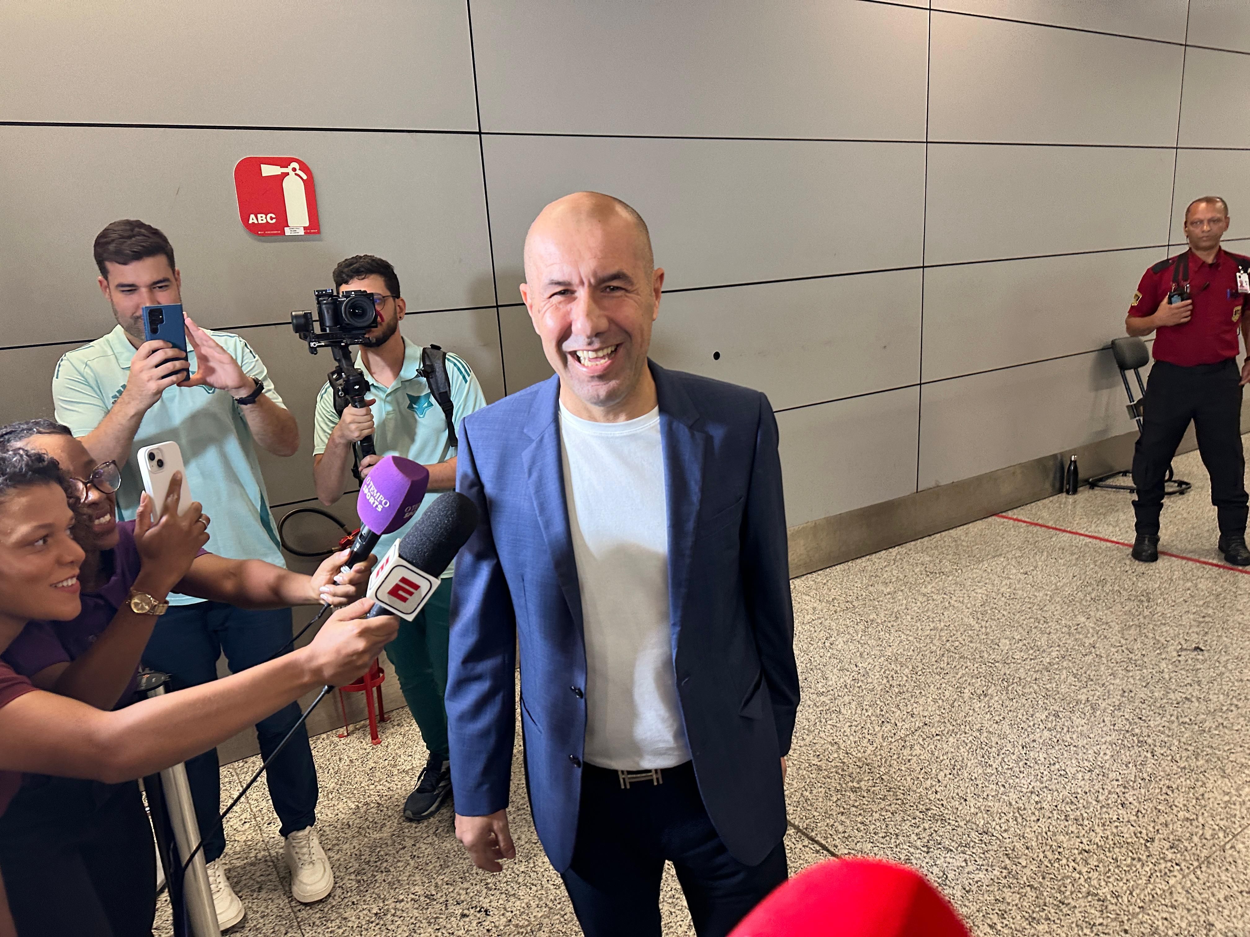 Leonardo Jardim revela por que aceitou proposta do Cruzeiro