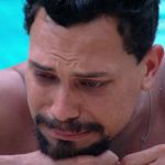 BBB 25: Vinicius cai no choro após DR com Aline