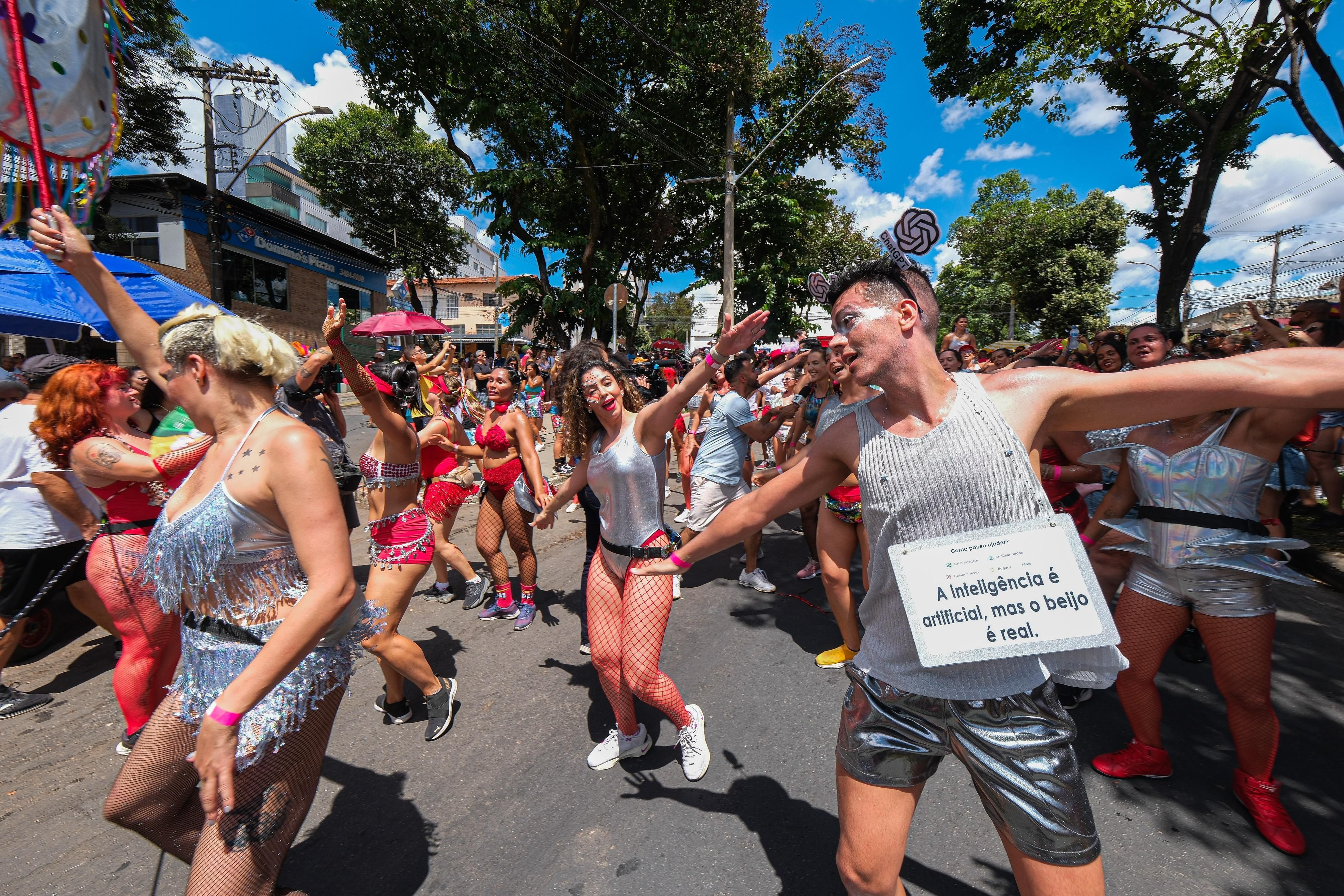 Carnaval BH: a 121 dias da folia, quase metade dos blocos previstos já está cadastrada