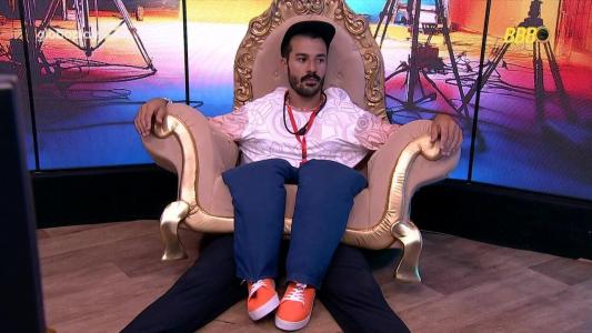 Mateus cumpre Castigo do Monstro