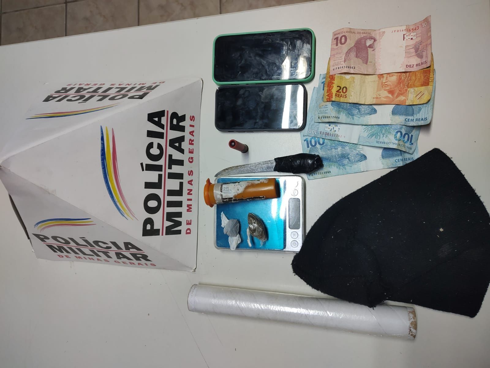 PM desmonta ponto de tráfico de drogas em Joanésia