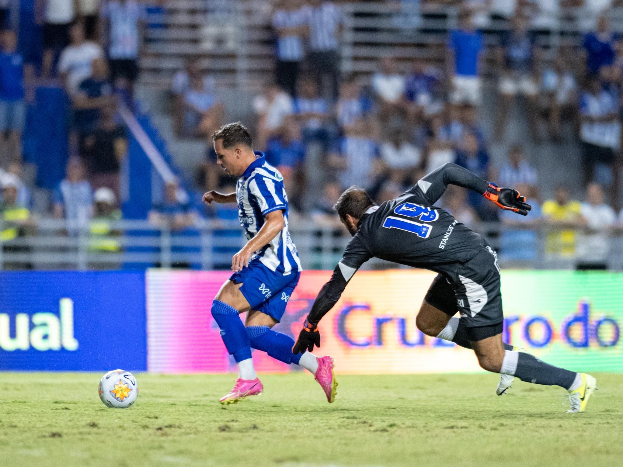 CSA goleia o Náutico e assume liderança do Grupo B da Copa do Nordeste