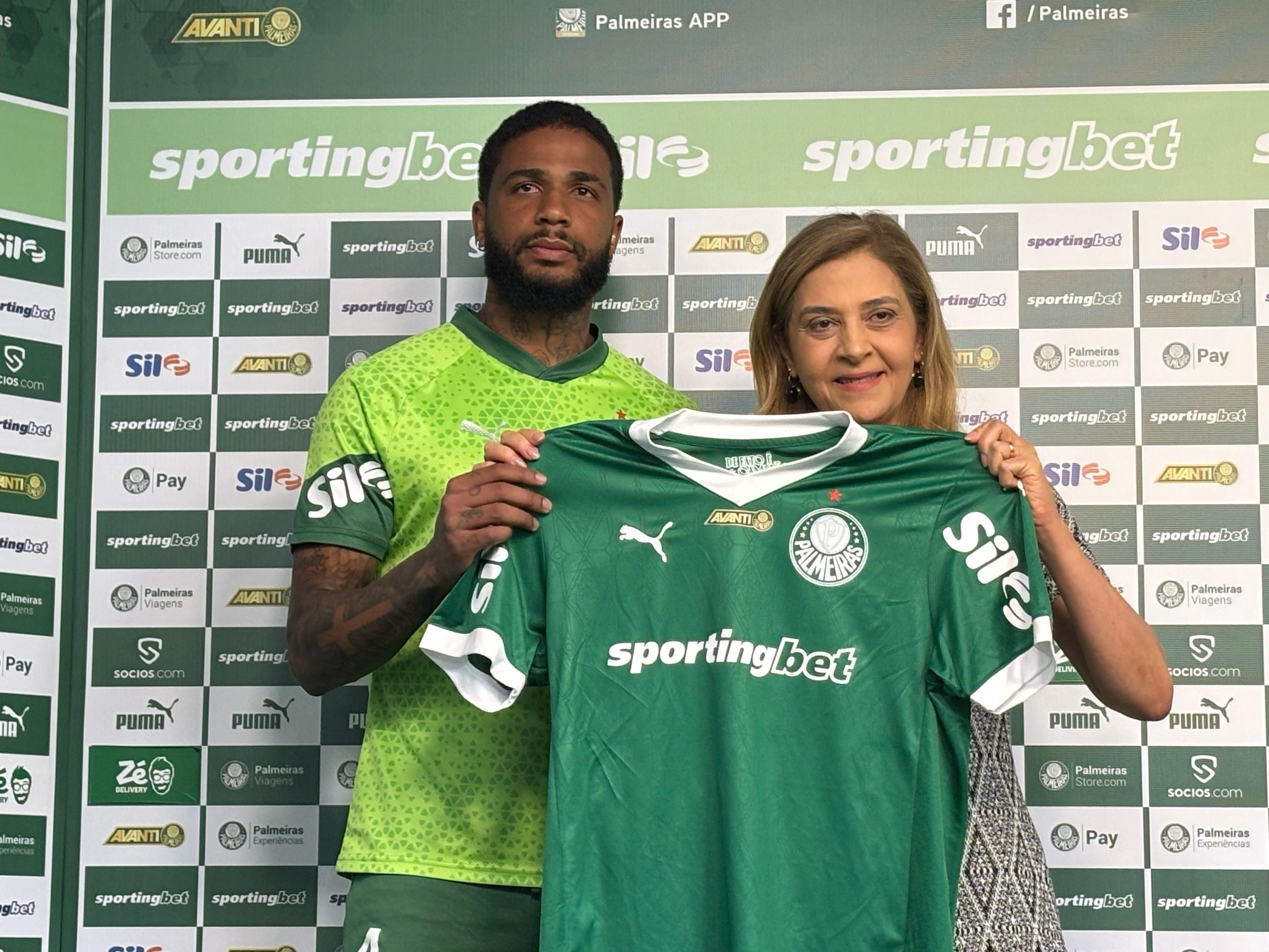 Apresentado, Micael revela inspiração em ex-jogador do Palmeiras