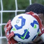 IFAB aprova nova regra 'anti-cera': goleiros terão limite de 8 segundos para segurar a bola