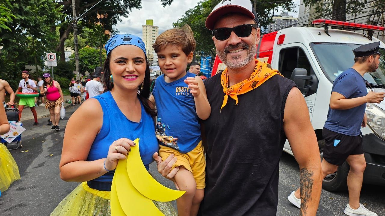 Criança de 3 anos pula terceiro Carnaval da vida: 'Vai ser chicleteiro'