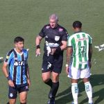 Spray de Daronco explode durante jogo entre Grêmio e Juventude pelo Gaúcho; veja vídeo