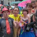 Bloco ‘Todo Mundo Cabe no Mundo’ celebra folia com inclusão em BH; veja fotos