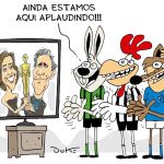 Charge do Duke | Ainda estamos aqui aplaudindo