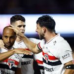 Veja como o São Paulo lida com o gramado sintético do estádio do Palmeiras