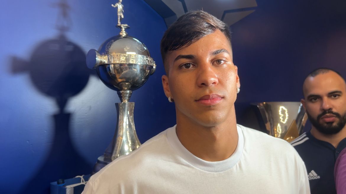 Kaio Jorge rasga elogios a Leonardo Jardim e aponta evolução no Cruzeiro
