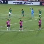 Palmeiras e Del Valle fazem protesto contra o racismo antes de partida da Libertadores; veja