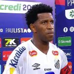 Gil, do Santos, detona árbitro de clássico com Corinthians após expulsão de ex-Cruzeiro