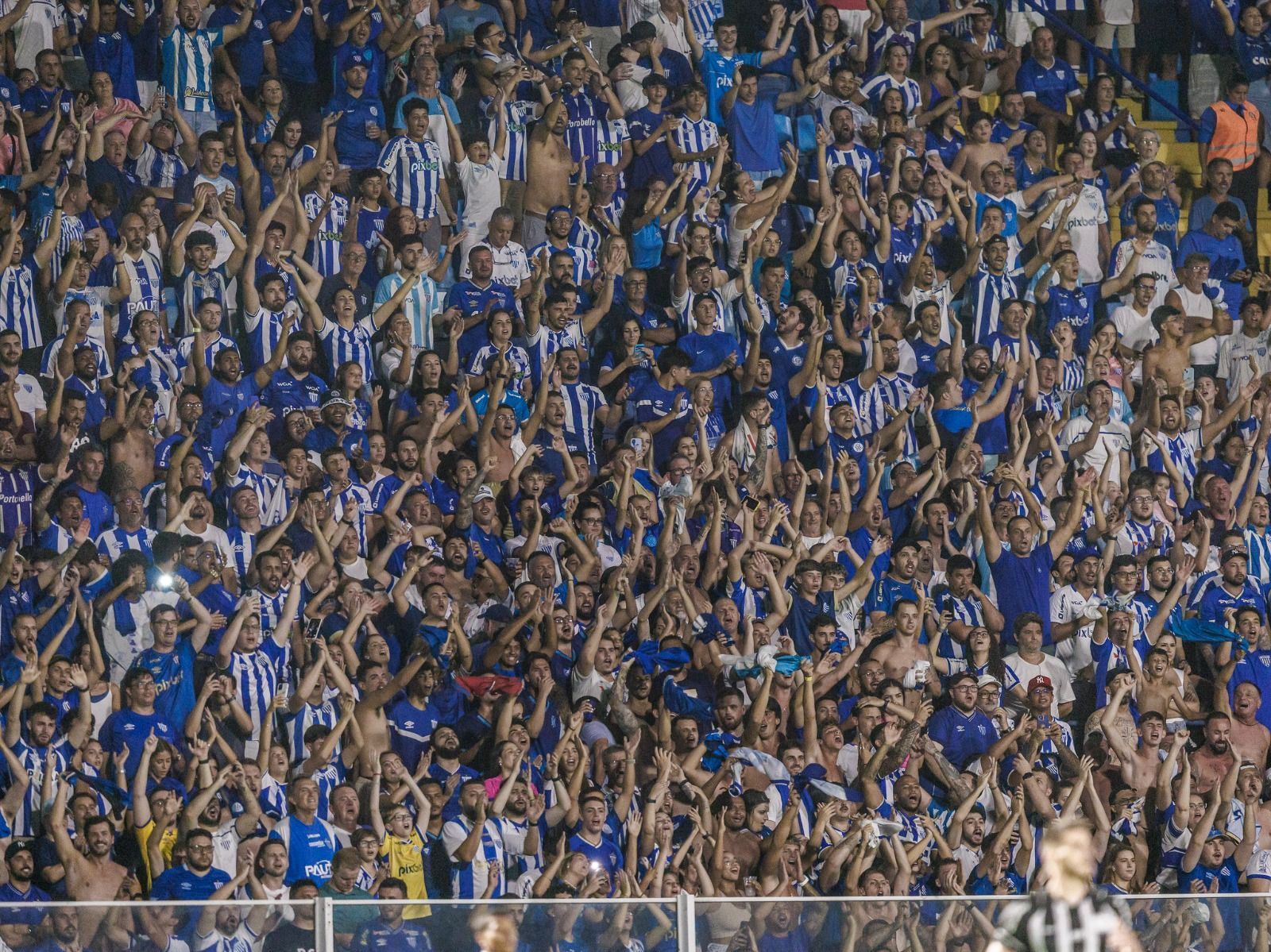 Show, telão e food trucks: Avaí prepara evento no primeiro jogo da final do Catarinense