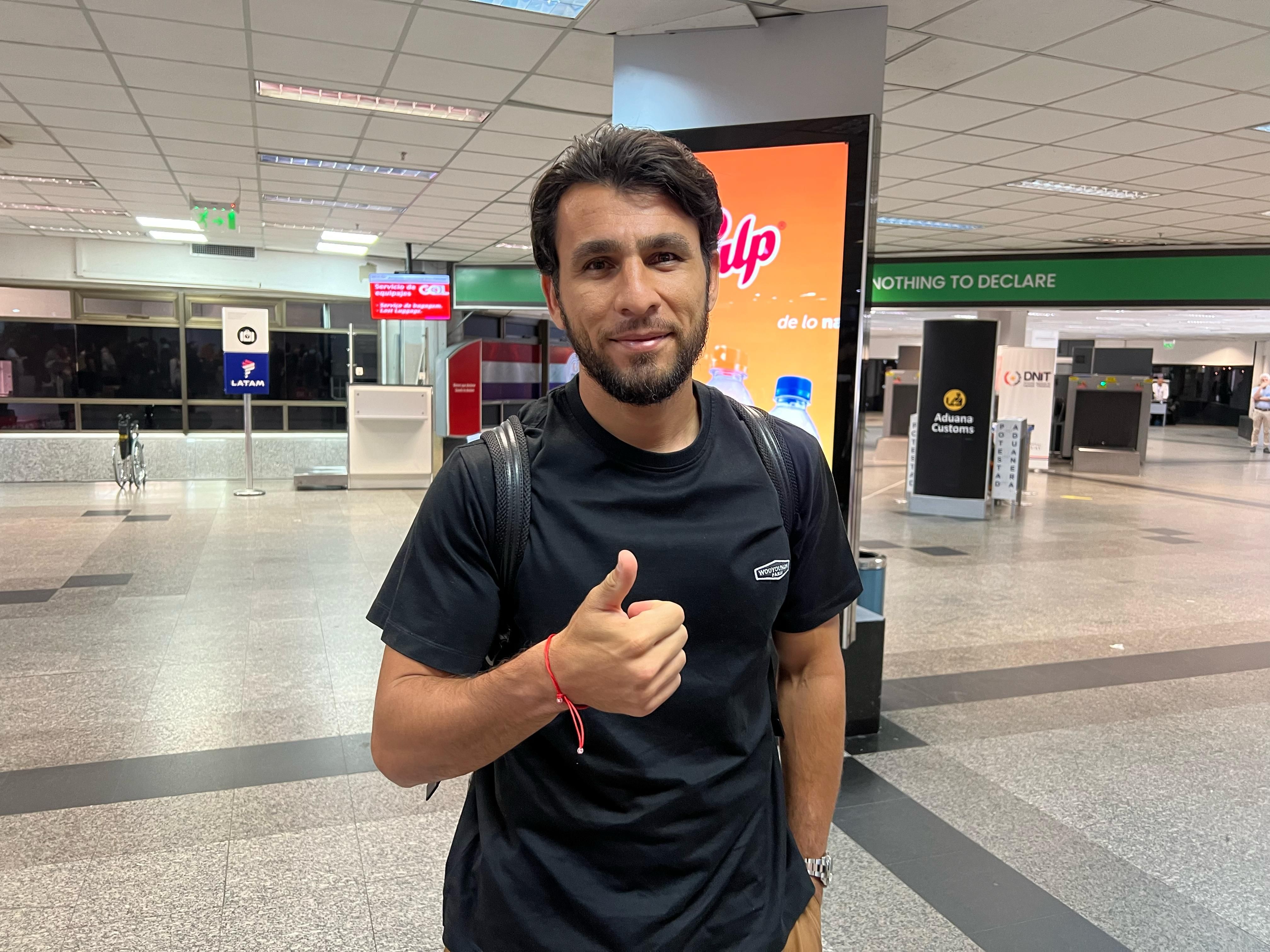 Após título no Atlético, Alonso chega ao Paraguai para jogos pela seleção