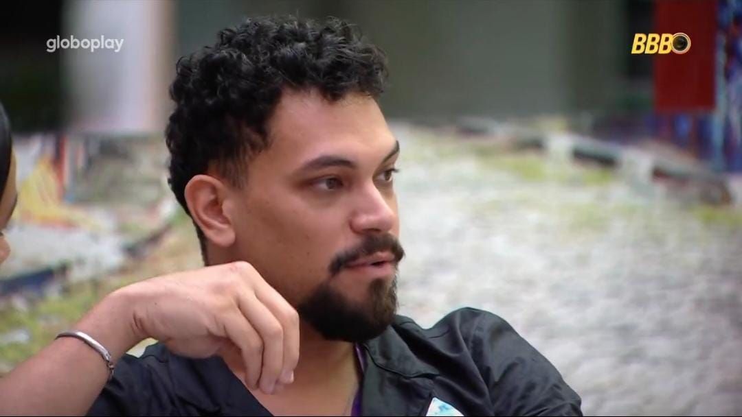 Após Vitrine do Seu Fifi, Vinícius sobe o tom contra Renata no BBB 25